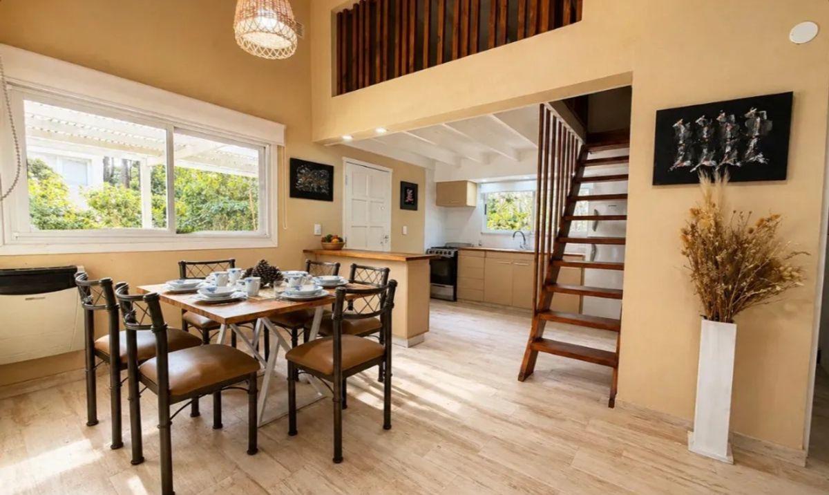 Foto de Casa Reciclada! con 2 dormitorios en venta en Pinamar, imagen 1