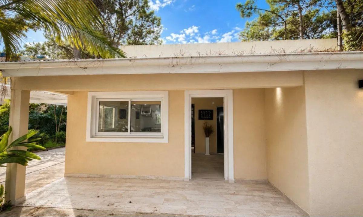 Foto de Casa Reciclada! con 2 dormitorios en venta en Pinamar, imagen 2