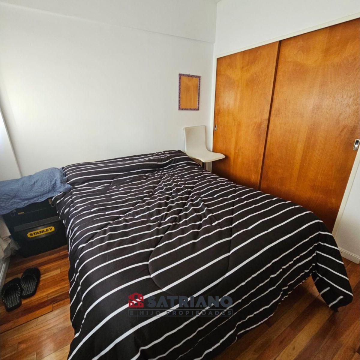 Venta - Departamento Dos Dorm. Cochera Riobamba 125 5