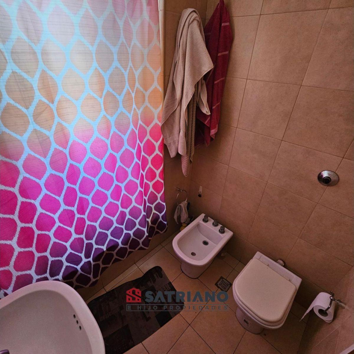 Venta - Departamento Dos Dorm. Cochera Riobamba 125 4