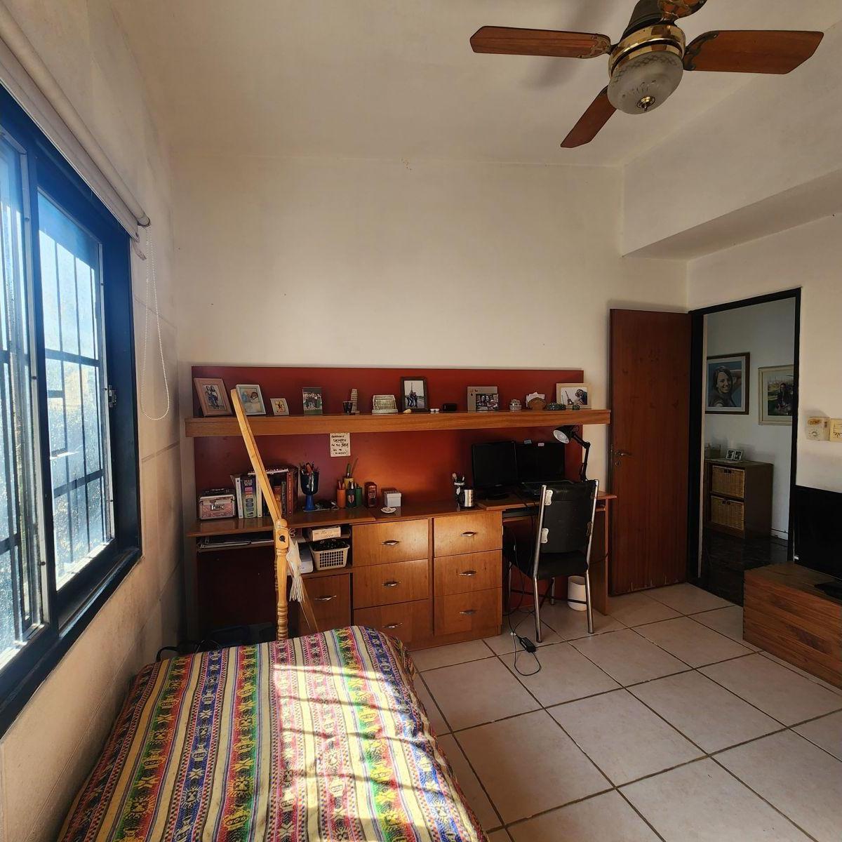 Hermosa Casa Sobre Av. 4 Dorm. 1
