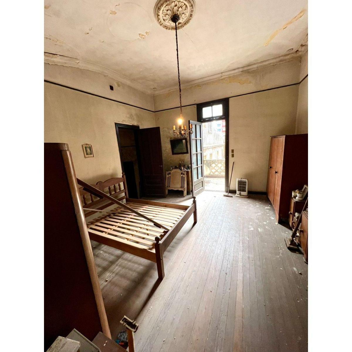 Increíble Casona a Reciclar del Año 1925 - Rioja 3132 4