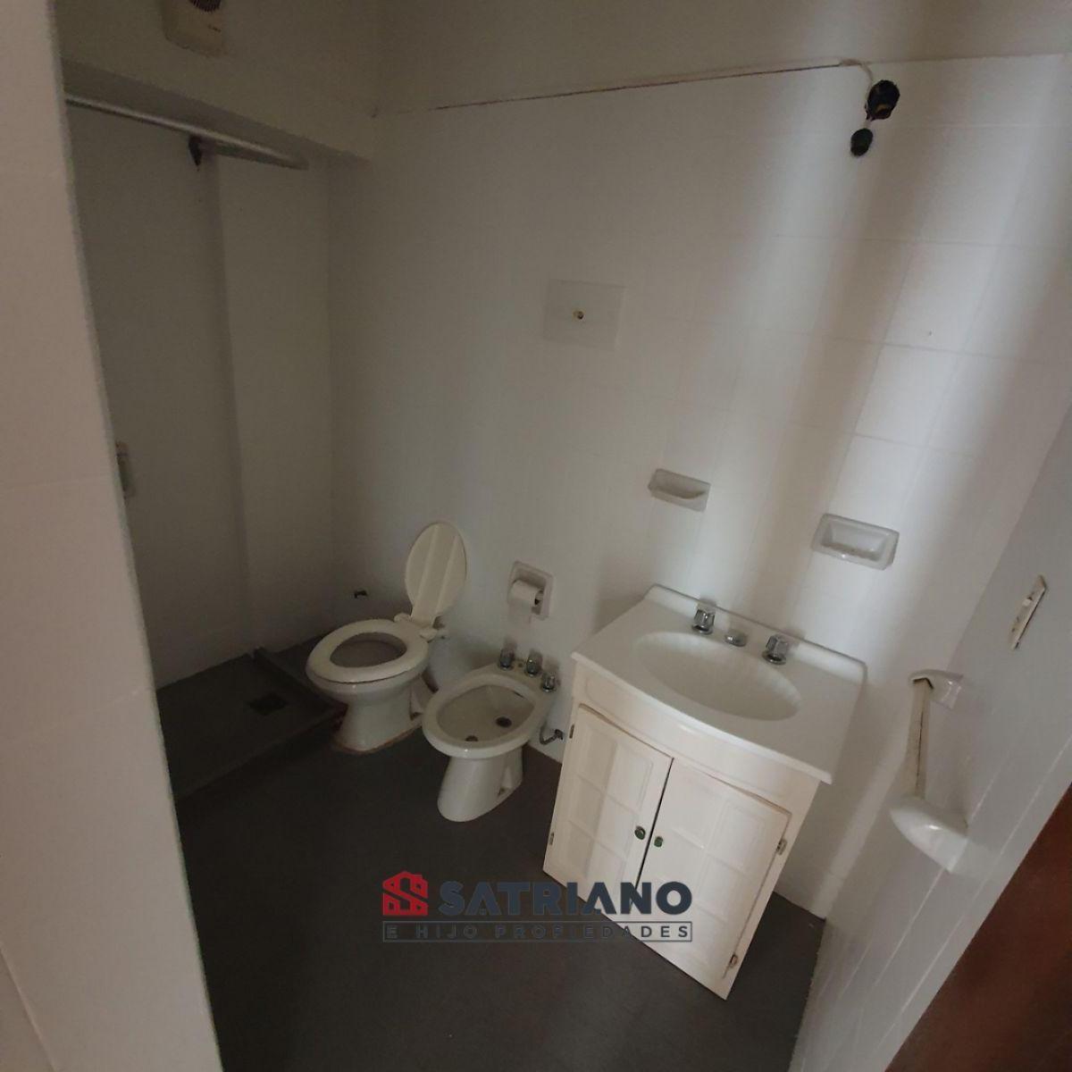 Venta - 1 Dormitorio Juan Manuel de Rosas 1400 Patio 3