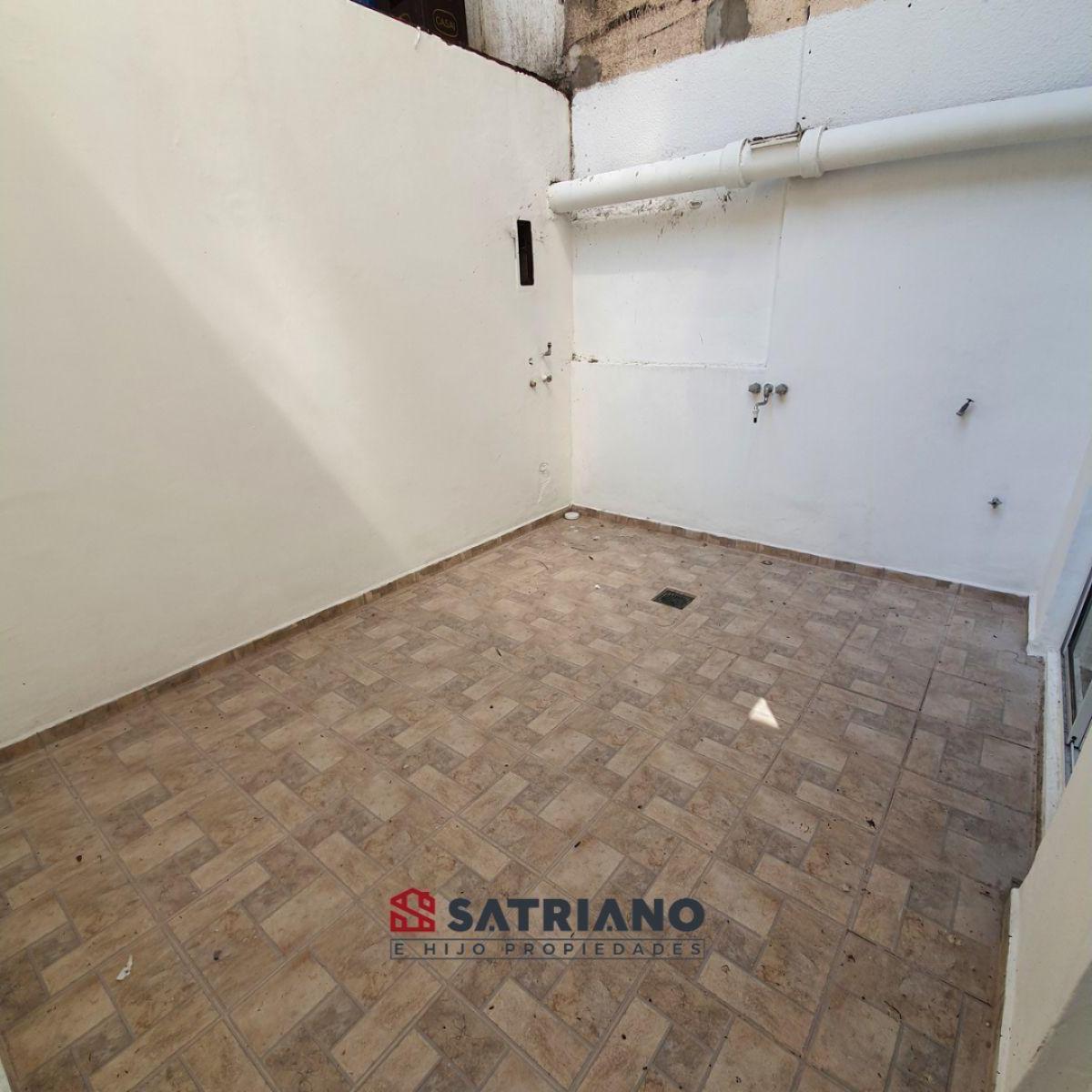Venta - 1 Dormitorio Juan Manuel de Rosas 1400 Patio 2
