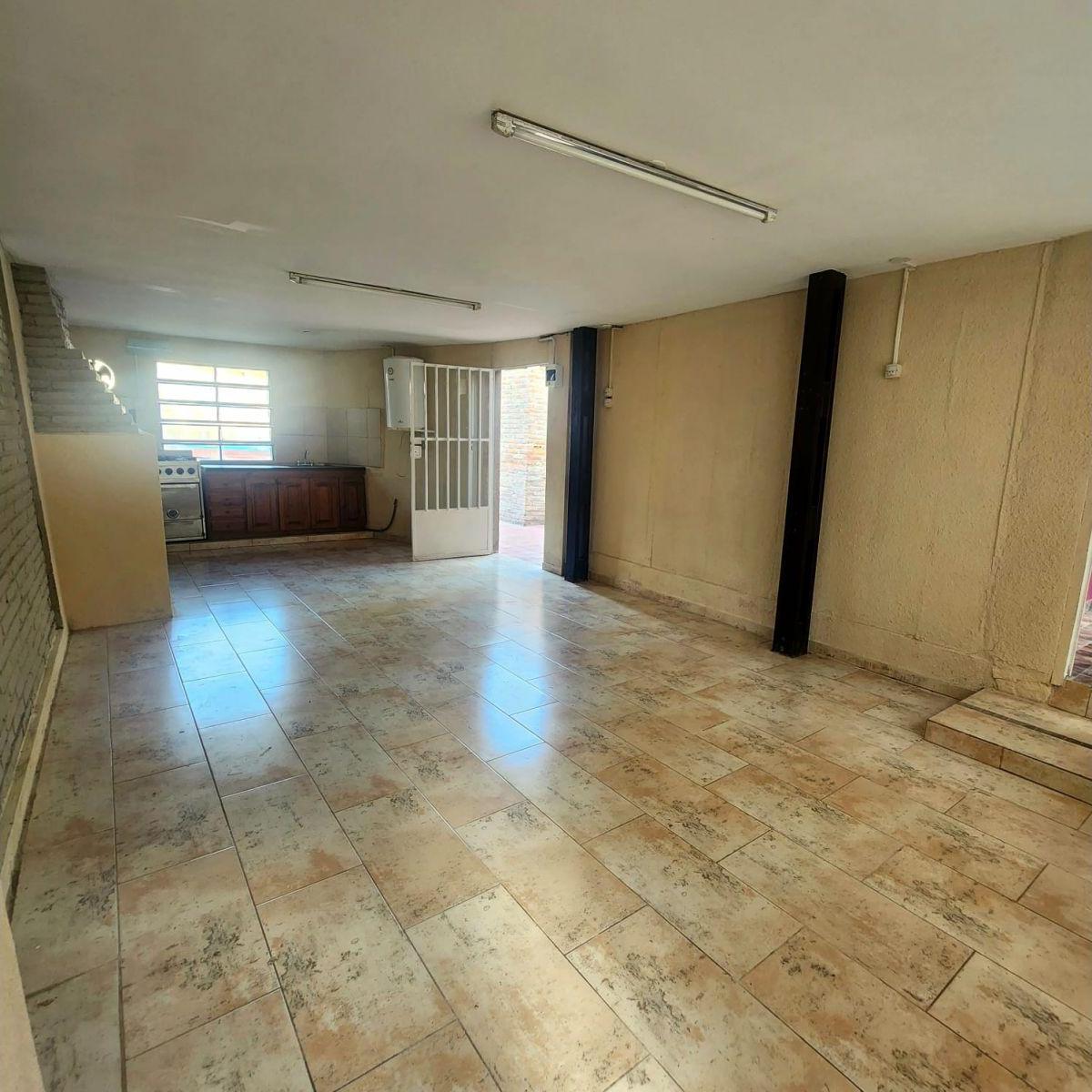 Casa en Venta en Pueblo Esther - Pileta Patio - Cerca del Rio 4