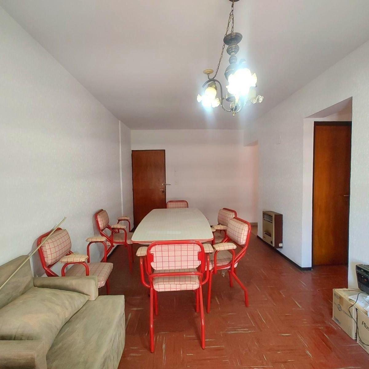 Departamento de 3 Dorm. con Cochera en Venta en El Centro de Rosario. San Luis 948 1