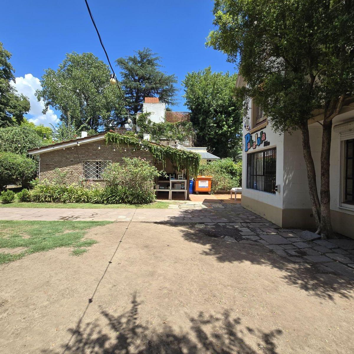 Excelente Casa de Estilo en El Corazón de Alberdi 1