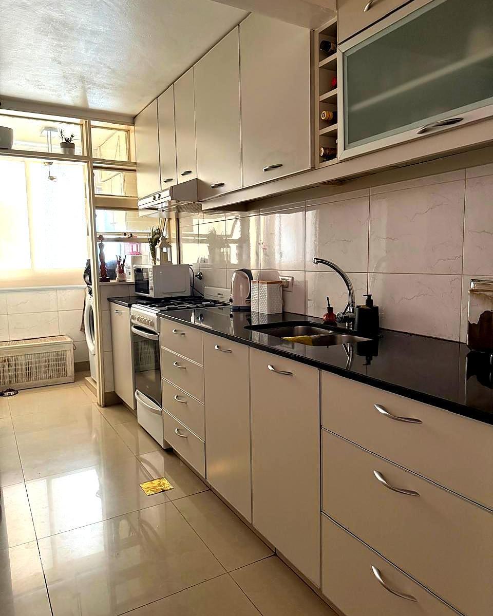 Único Semipiso Renovado a m del Río – 3 Dorm / 2 Baños / 90 m² 3