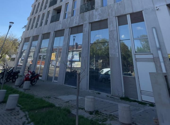 ALQUILER UN DORMITORIO AMOBLADO COCHERA PUERTO NORTE 3