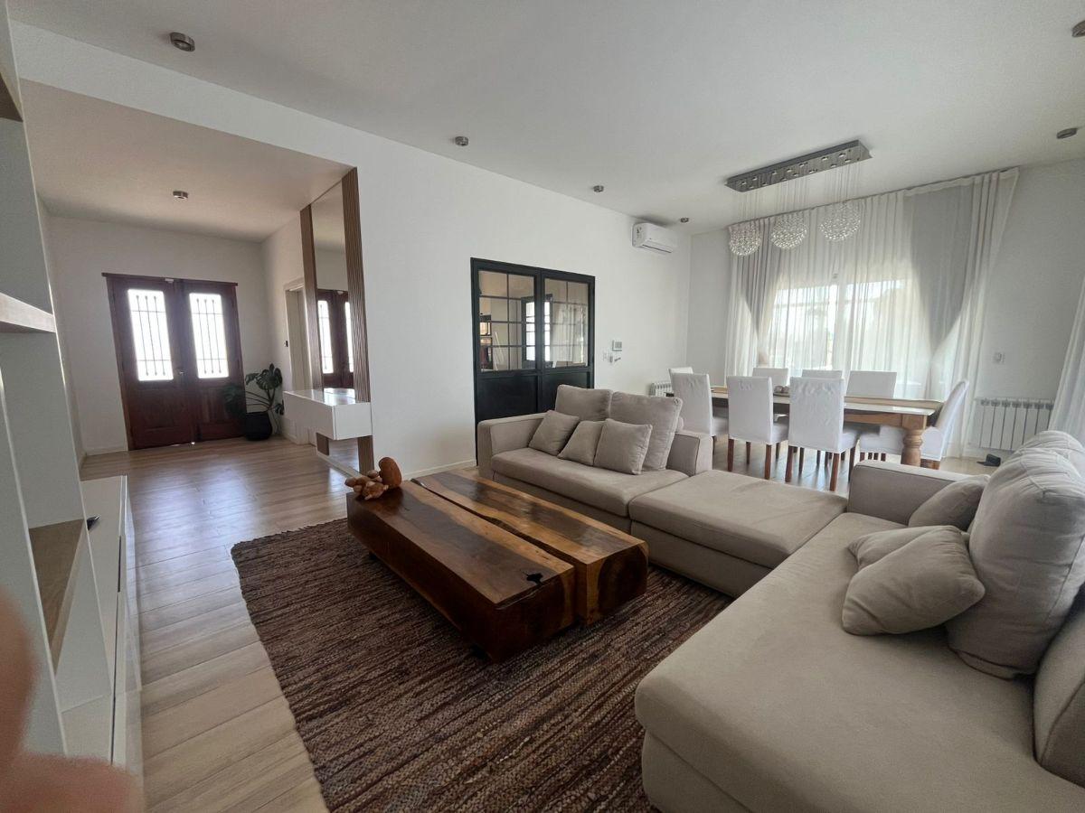 Foto de Casa en venta en club de campo en Funes, imagen 2