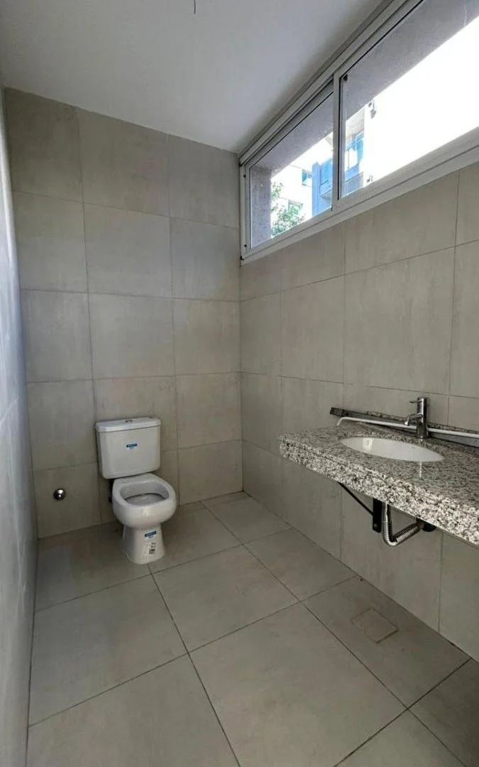 Foto de Local comercial de 80 m² en alquiler en Distrito Centro, imagen 4
