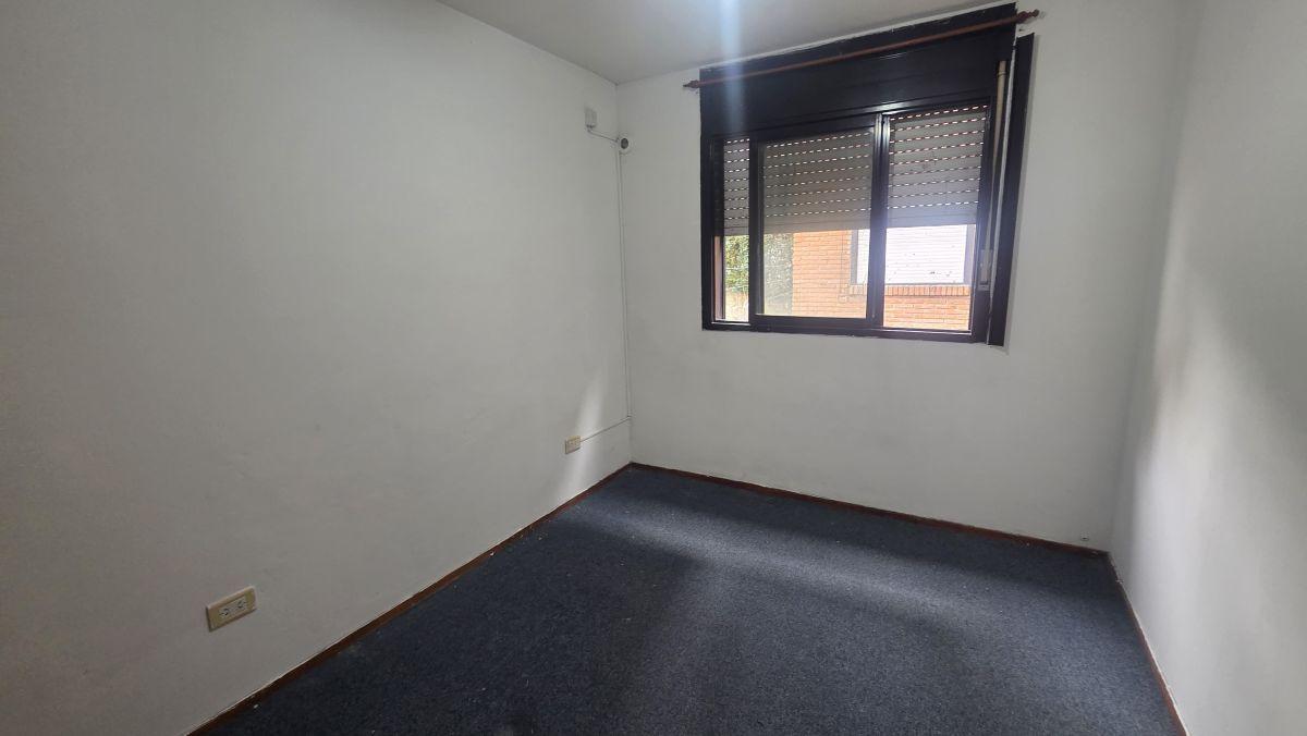 Foto de Departamento 2 dormitorios de 50m2 en alquiler, luminoso, próximo a Av. Pellegrini, imagen 2