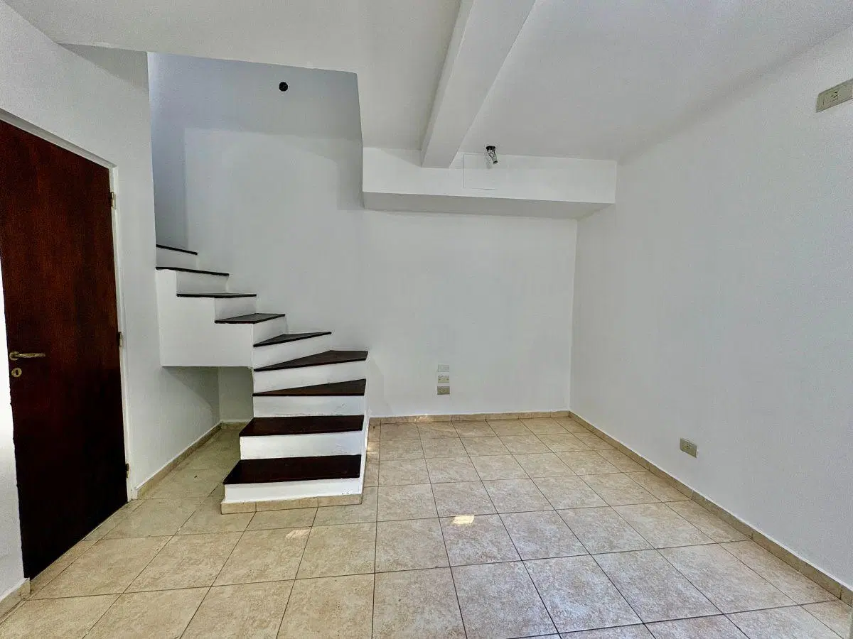Departamento de 1 dormitorio al frente en venta. Carriego 1052 2