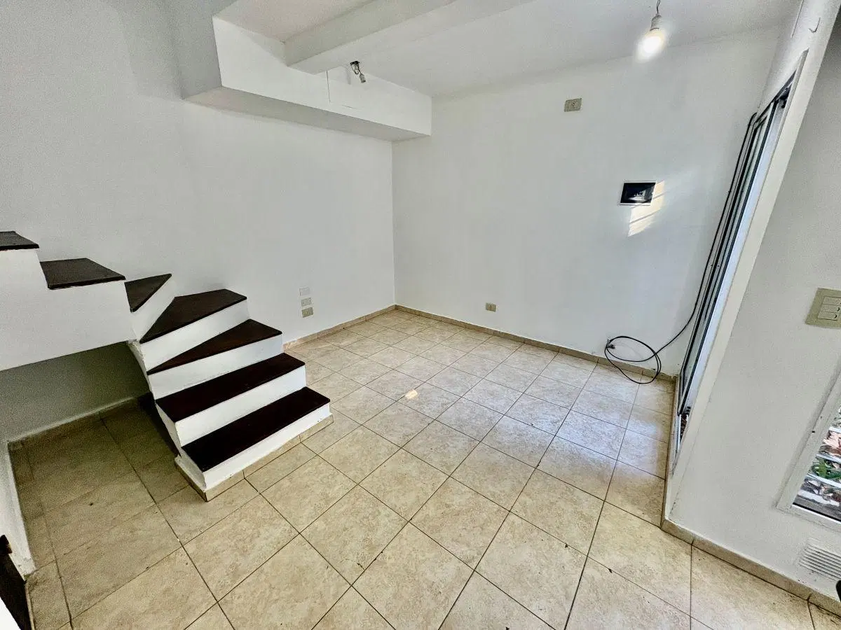 Departamento de 1 dormitorio al frente en venta. Carriego 1052 3