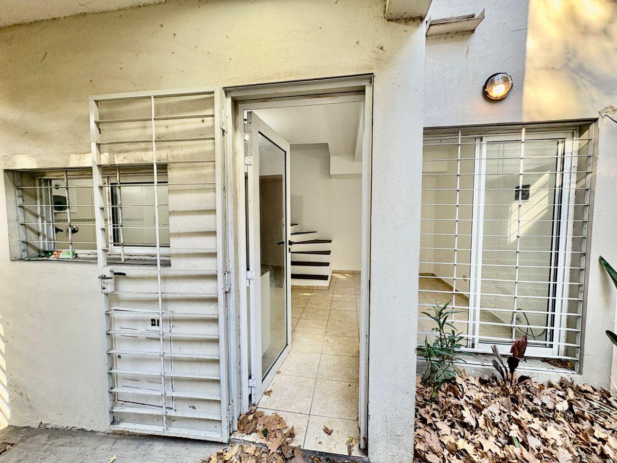Departamento de 1 dormitorio al frente en venta. Carriego 1052