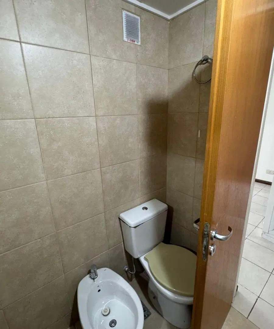 Monoambiente amplio | 1 er Piso Frente con 2 balcones - San Juan 2933, Rosario 4
