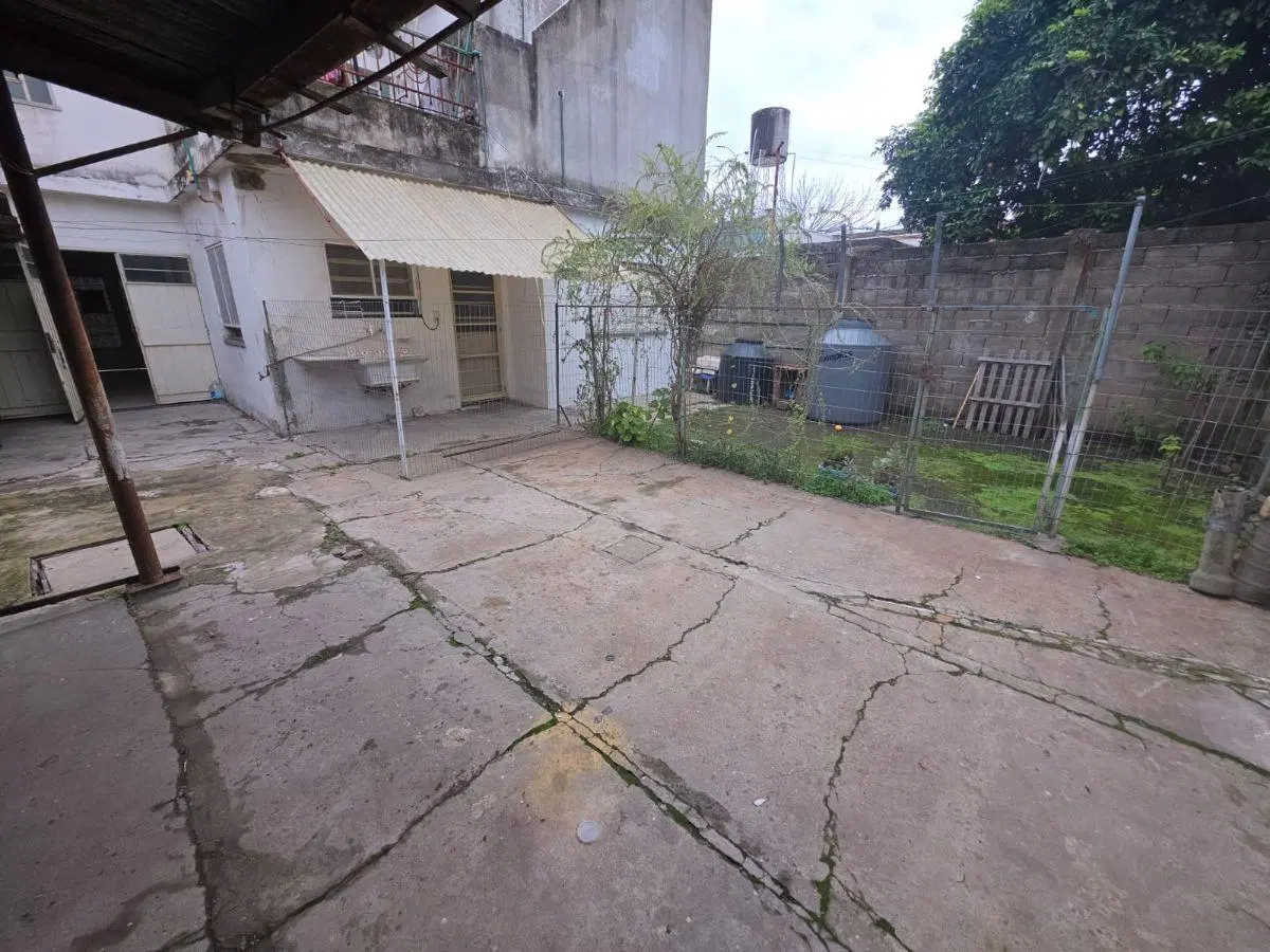 ALQUILER CASA CON COCHERA Y JARDIN 8