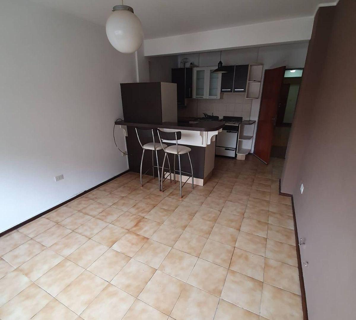 ALQUILER 1 DORM ZEBALLOS 856