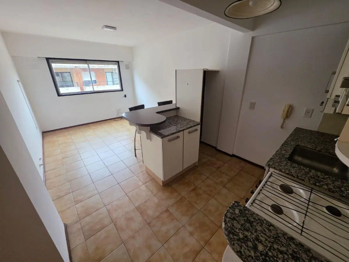 ALQUILER 1 DORM ZEBALLOS 856 1