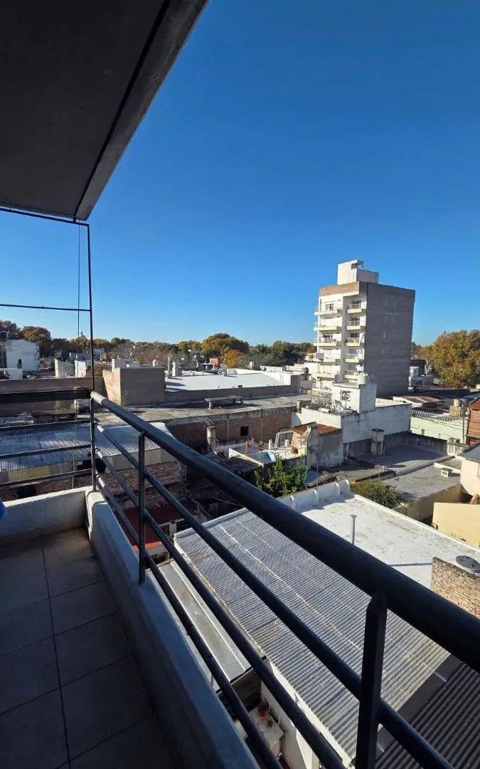 Excelente Monoambiente con Balcón, Ideal Inversión con Renta Inmediata. 2