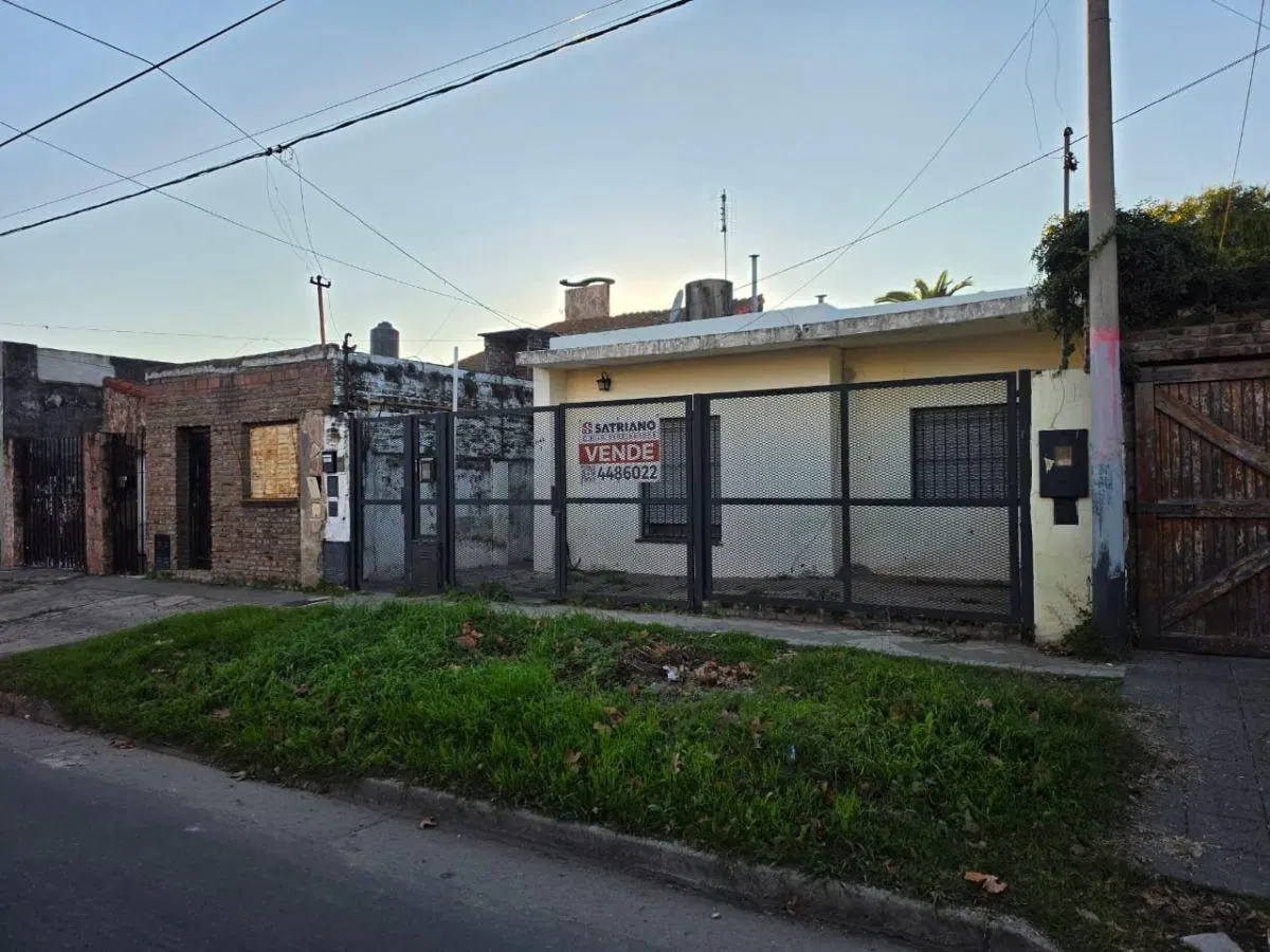 VENTA CASA 3 DORM.+PATIO+PARRILA 2
