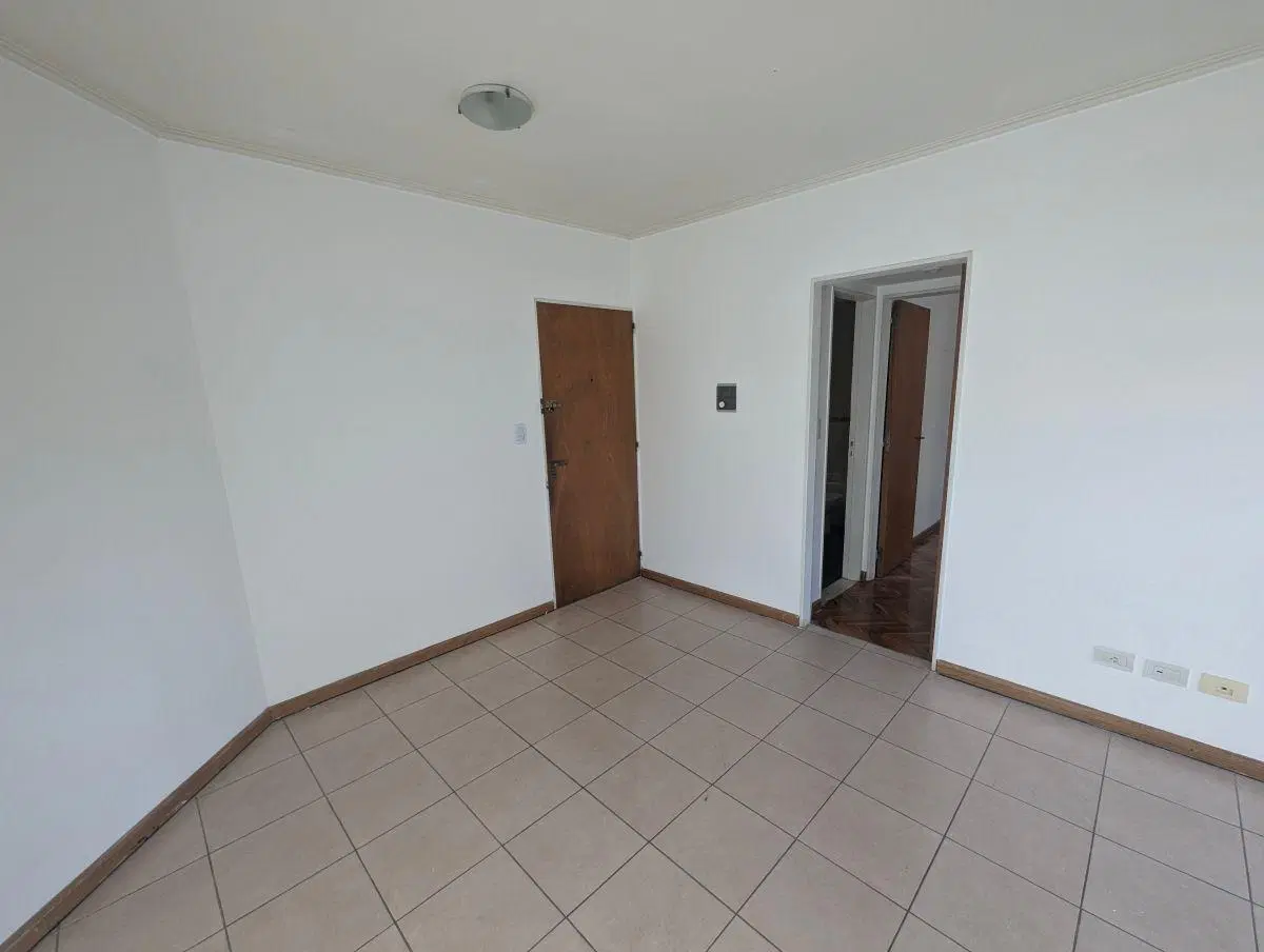 Alquiler | Córdoba y Suipacha | Departamento 1 Dormitorio con Balcón al Frente Excelente Ubicación 5