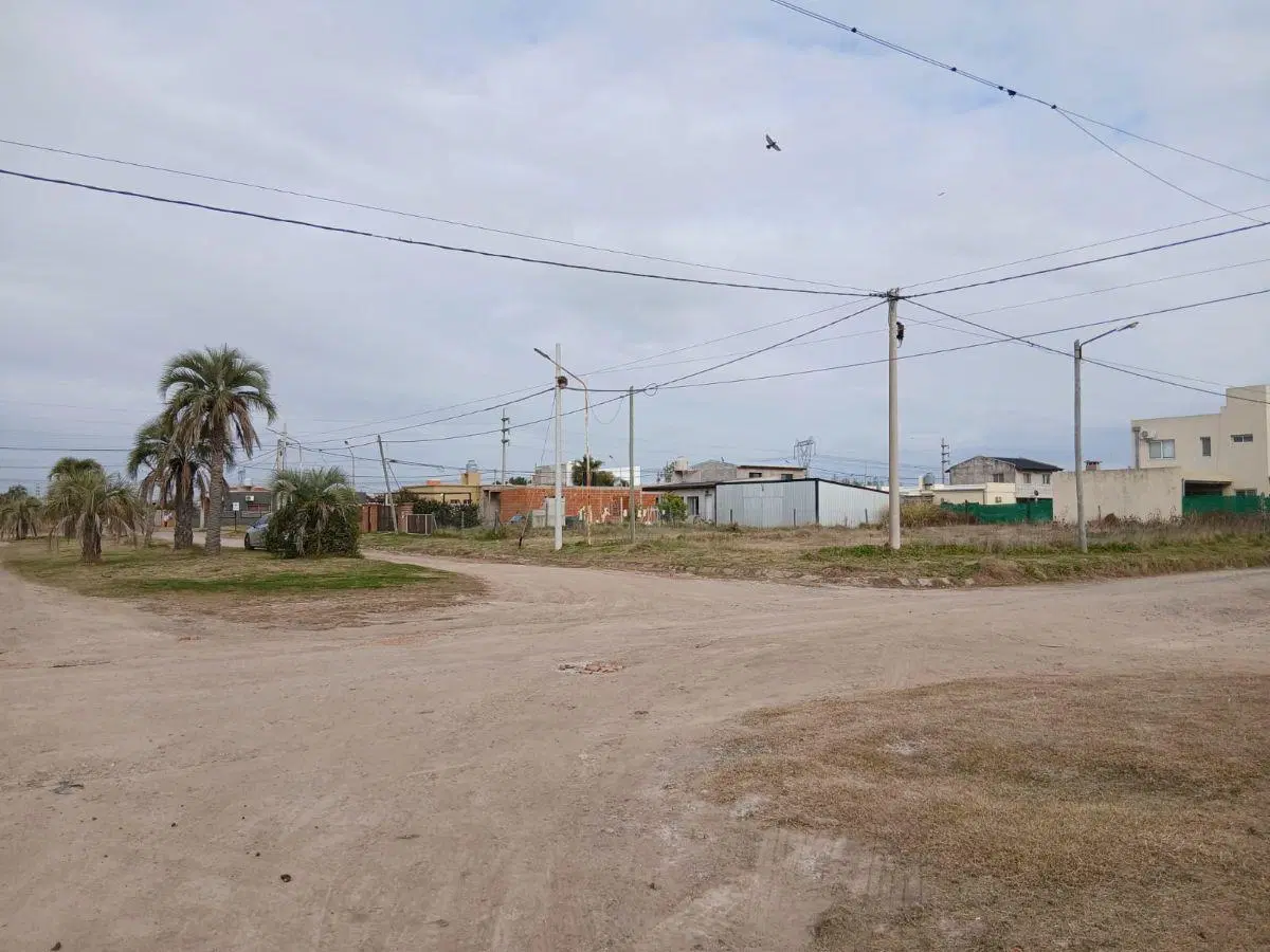 Lote esquina de 369 m² en venta en Tierra de Sueños III 8