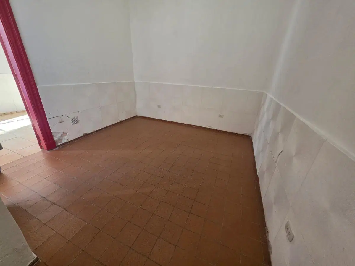 ALQUILER DEPTO DE PASILLO ABASTO 2