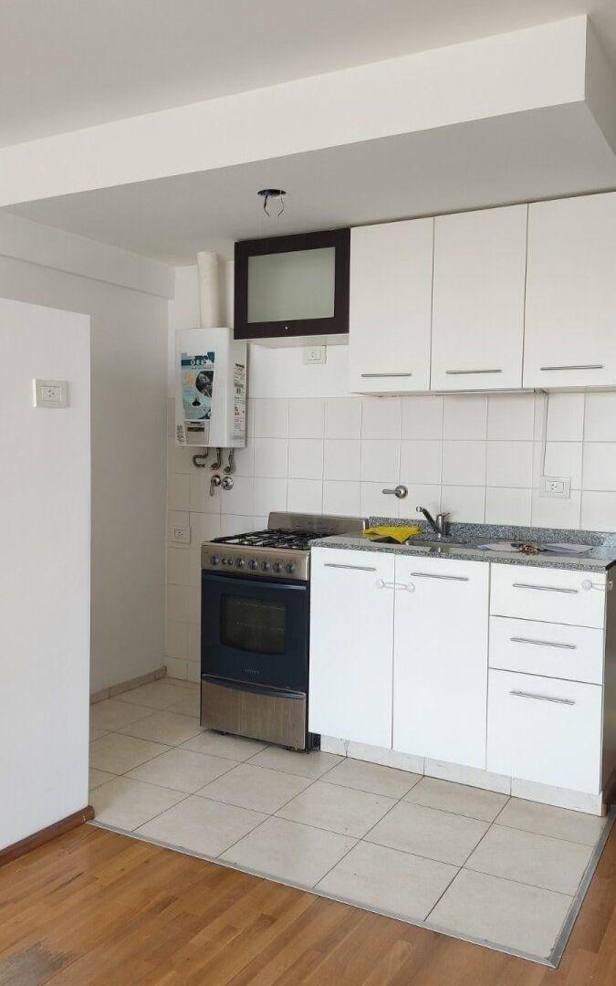 Foto de Departamento en Alquiler 1 dormitorio con cochera. Sobre Av Francia., imagen 3
