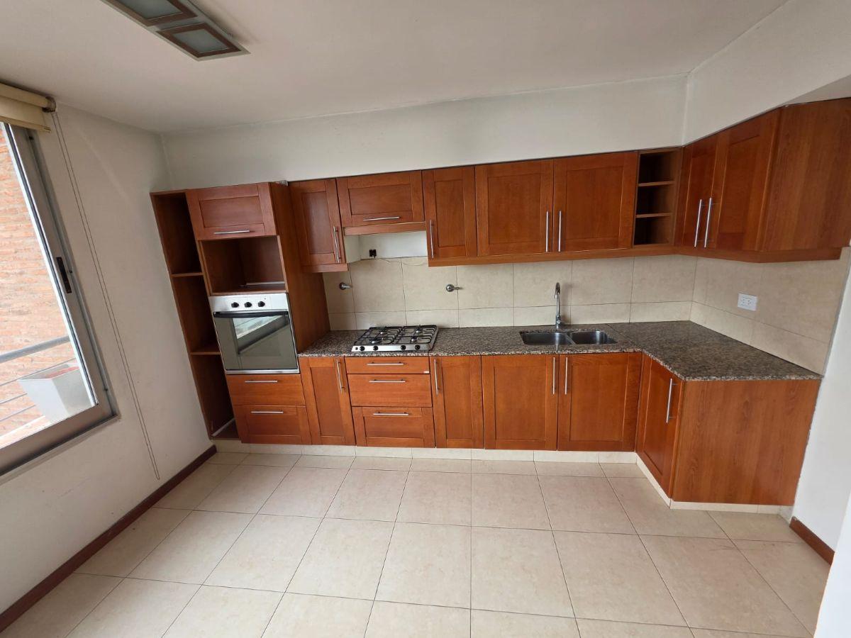 Foto de Departamento de 100 m² con 2 dormitorios en venta en Barrio Martín, imagen 5