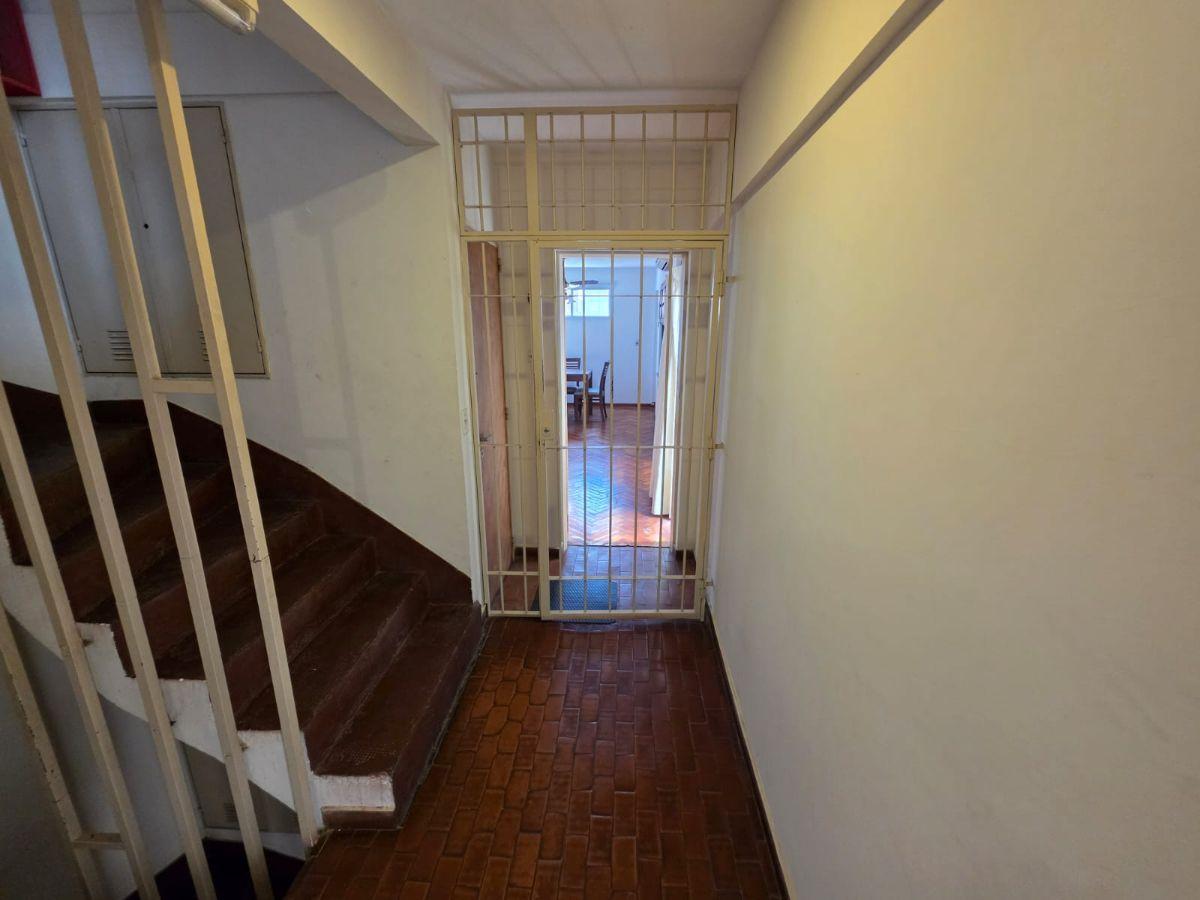 Foto de Departamento de 43 m² con 1 dormitorio en venta en B° Martín, imagen 1