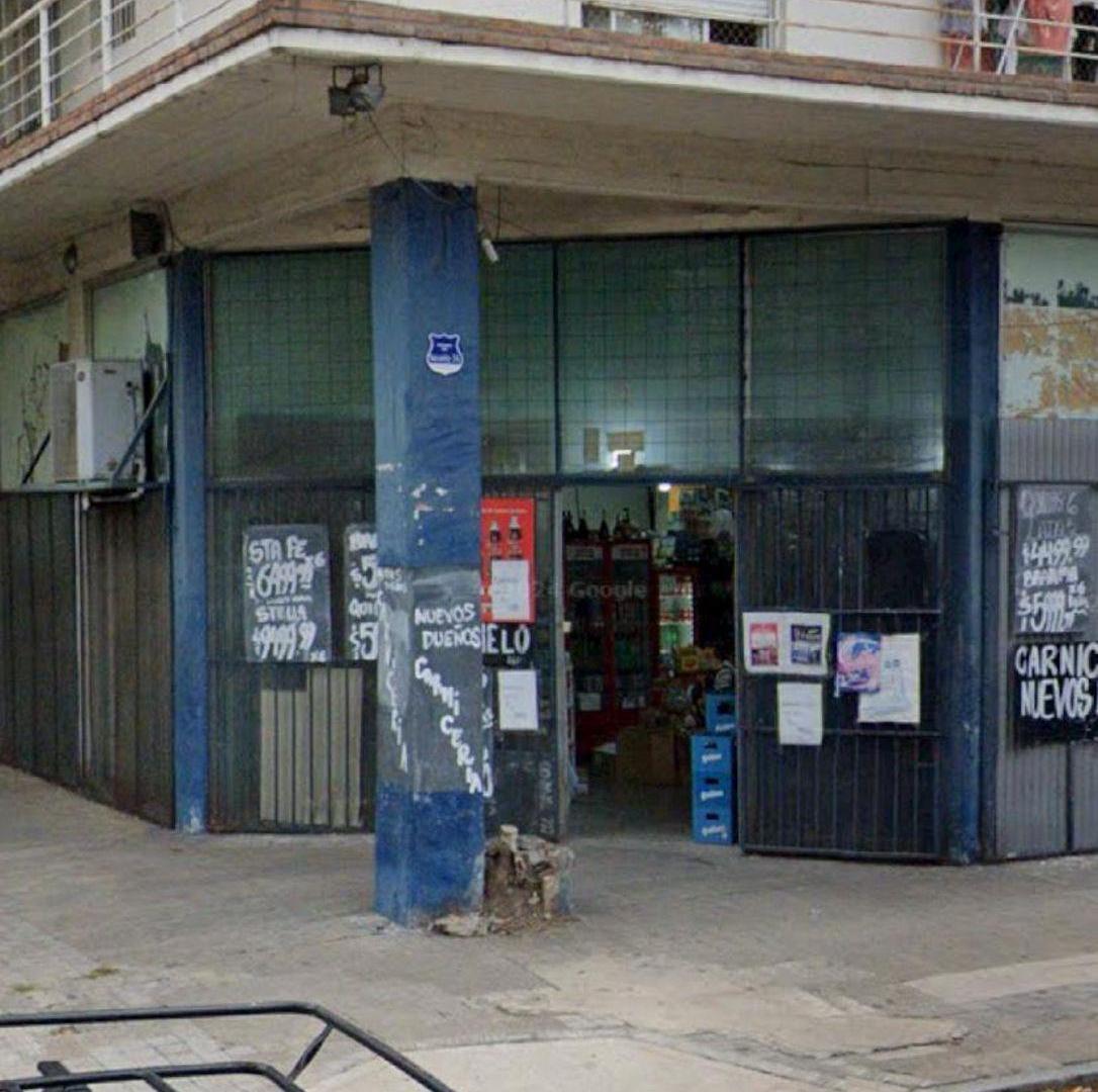 Foto de Excepcional Local Comercial en Esquina de Gran Visibilidad | Ochava, imagen 1
