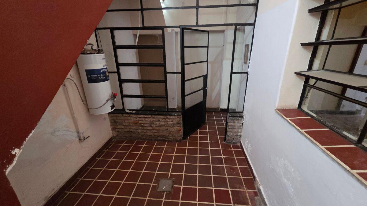 Foto de DEPARTAMENTO DÚPLEX DE 2 DORMITORIOS CON PATIO Y BALCÓN TERRAZA AL, imagen 4