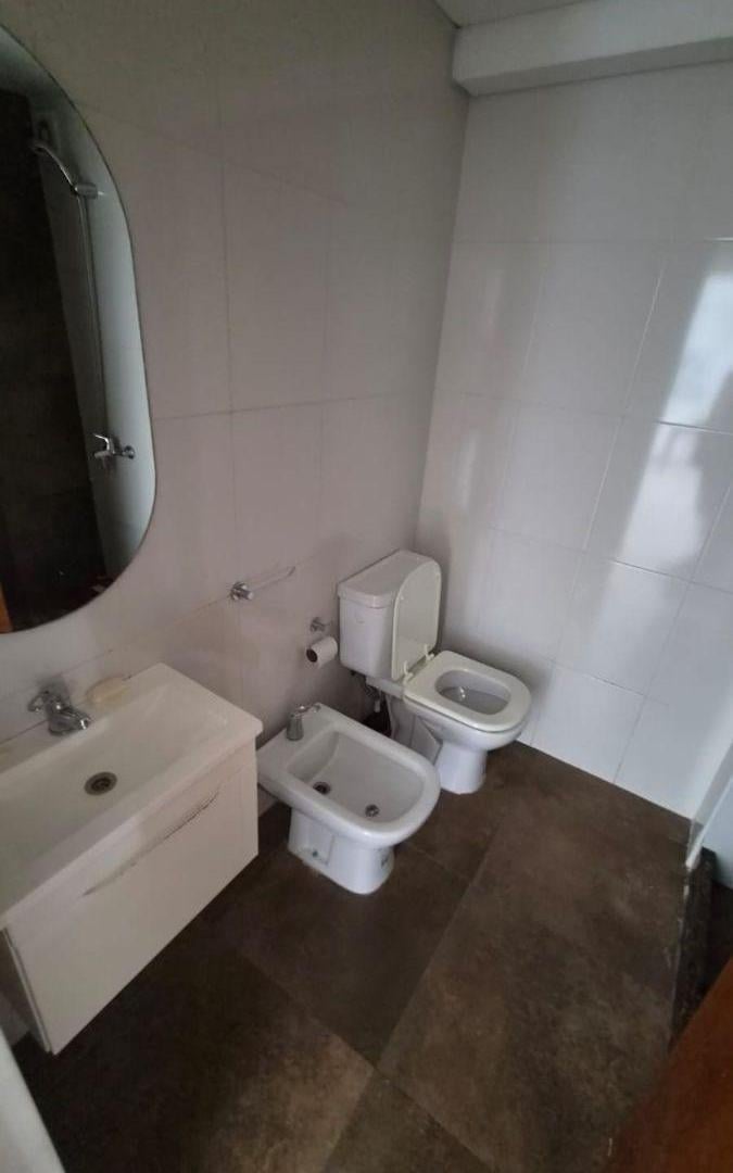 Foto de Alquiler Departamento 1 Dormitorio con Gran Patio y Cochera, imagen 5
