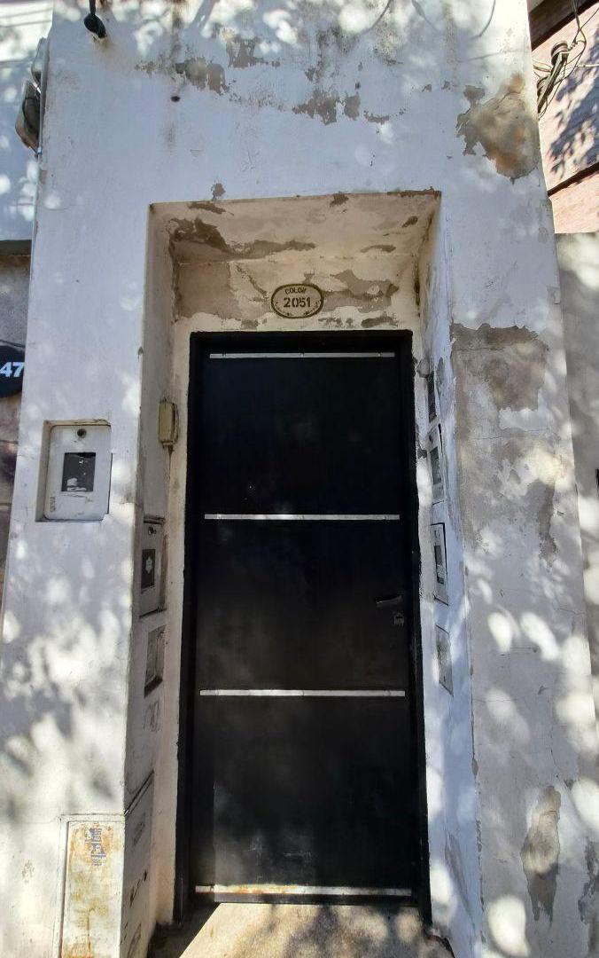 Foto de PH de 75 m² con 1 dormitorio y escritorio en venta en República de la, imagen 3