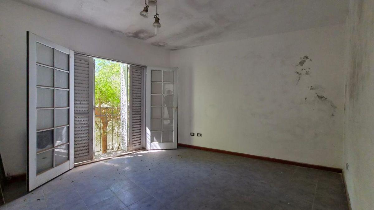 Foto de Casa interna Av Rivadavia y Bv Oroño, imagen 5
