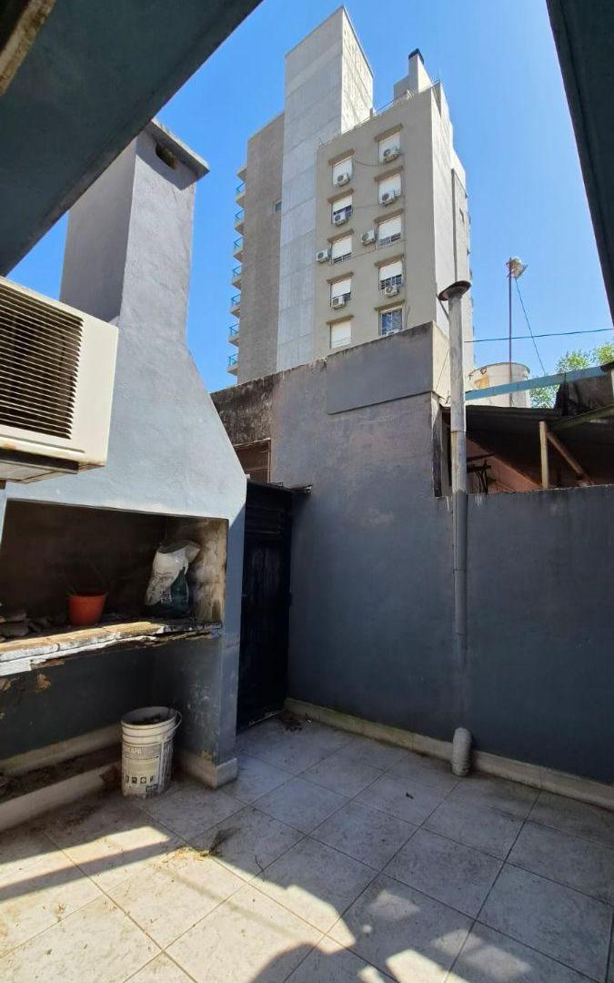 Foto de Casa interna Av Rivadavia y Bv Oroño, imagen 3