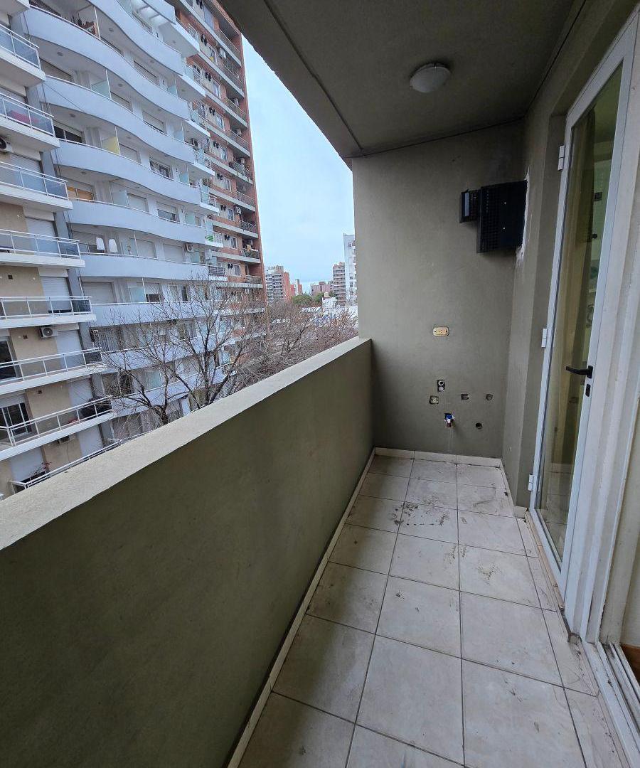 Foto de VENTA 1 DORM BARRIO ECHESORTU, imagen 5