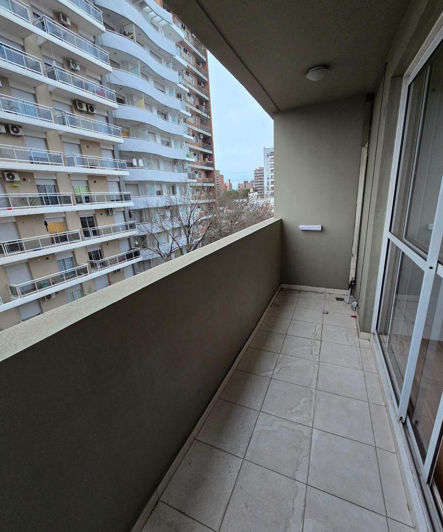 Foto de VENTA 1 DORM BARRIO ECHESORTU, imagen 3