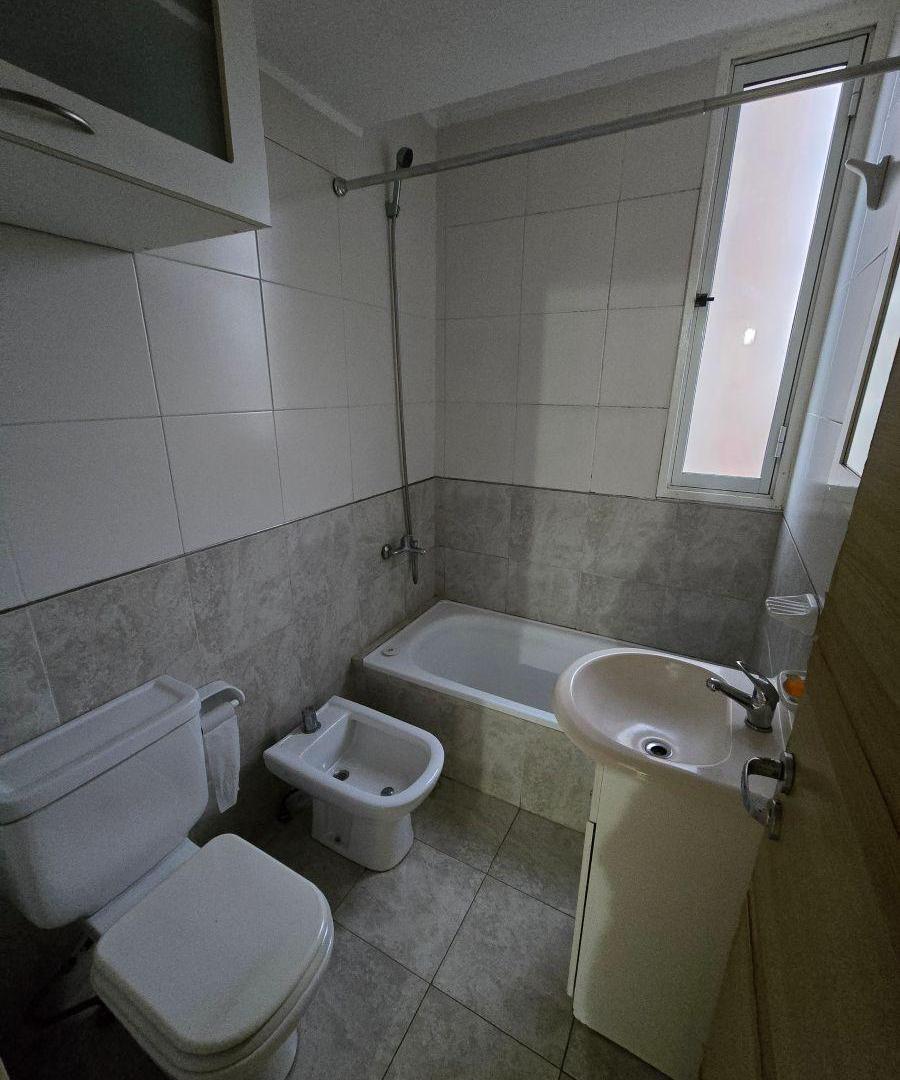 Foto de VENTA 1 DORM BARRIO ECHESORTU, imagen 2