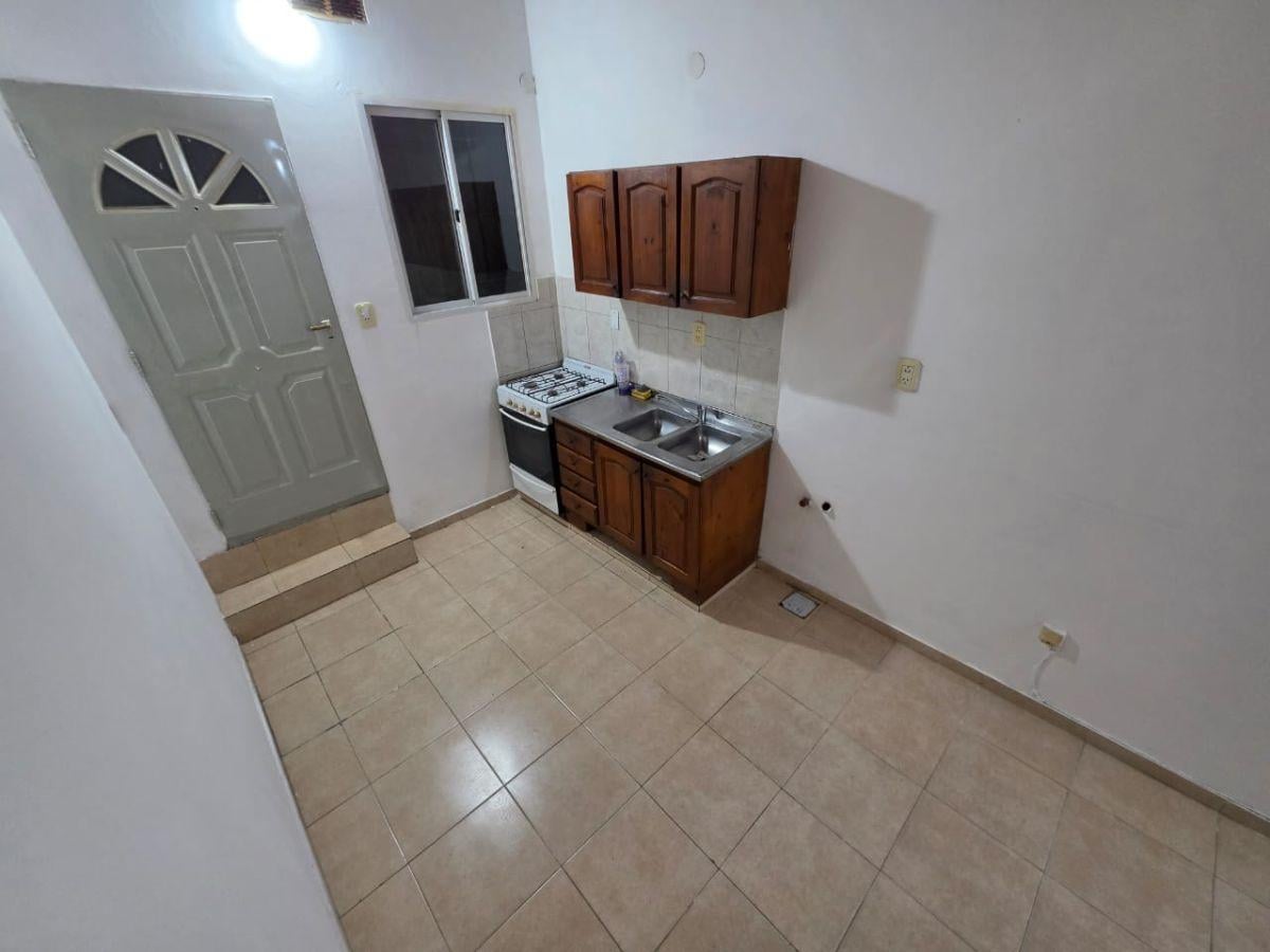 Foto de ALQUILER 1 DORM PLANTA ALTA SIN EXPENSAS, imagen 1