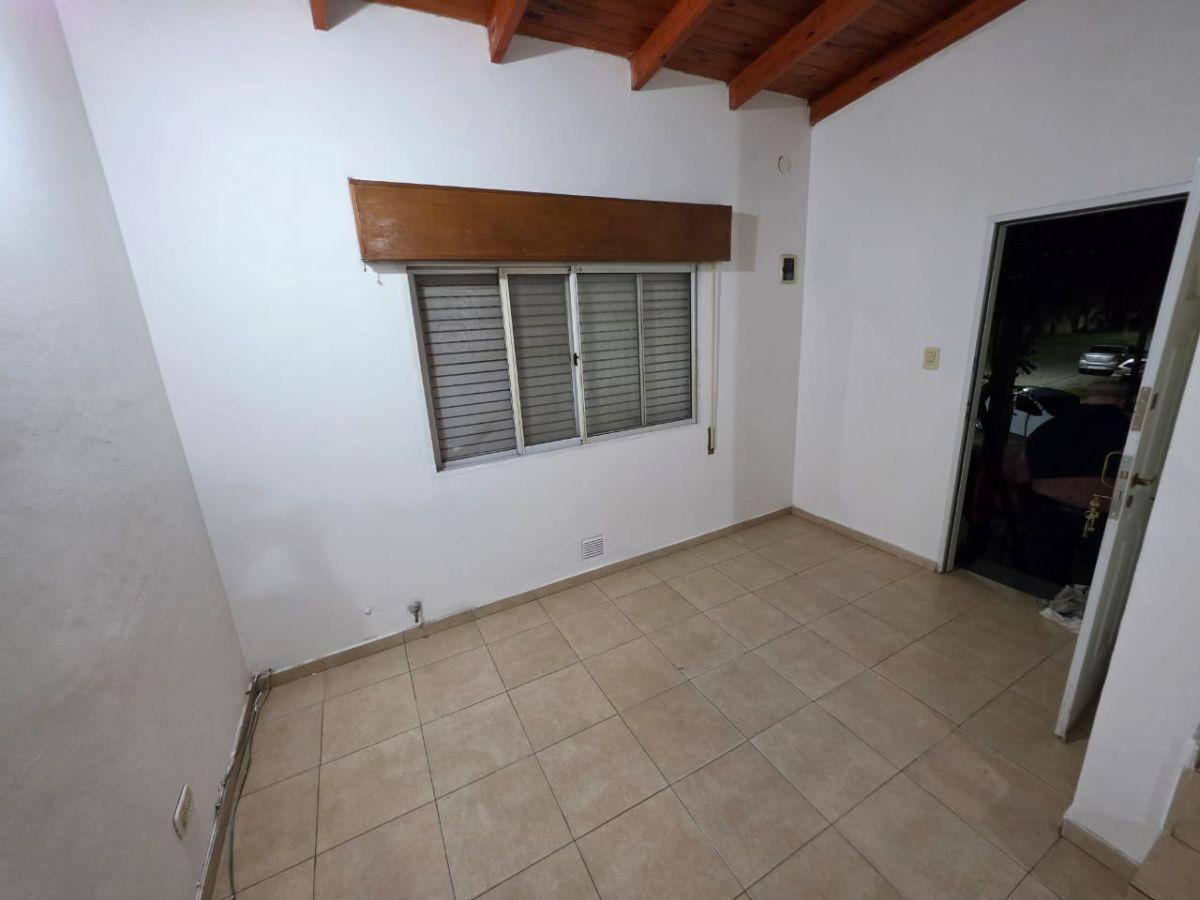 Foto de ALQUILER 1 DORM PLANTA ALTA SIN EXPENSAS, imagen 3