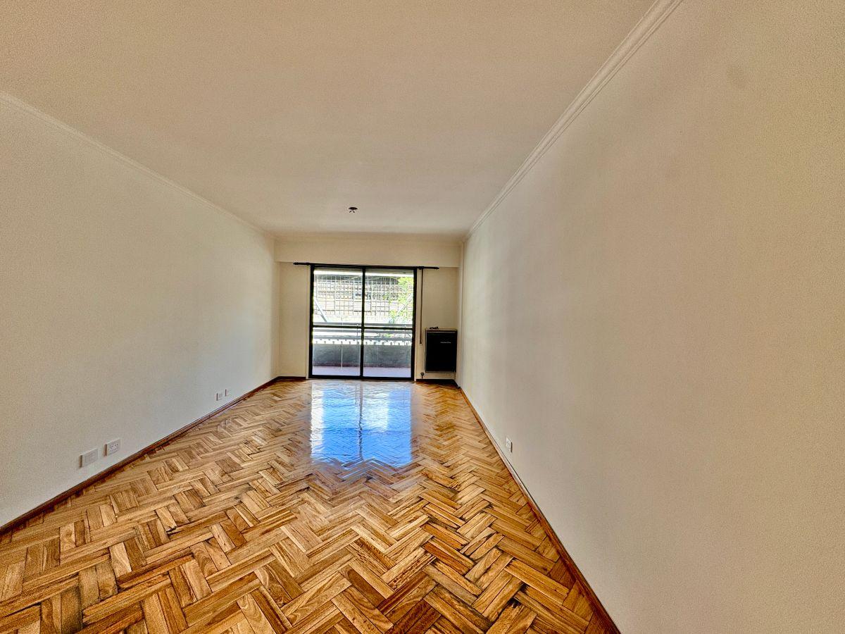 Foto de Departamento 3 dormitorios en alquiler. Montevideo 1700. Centro, imagen 1