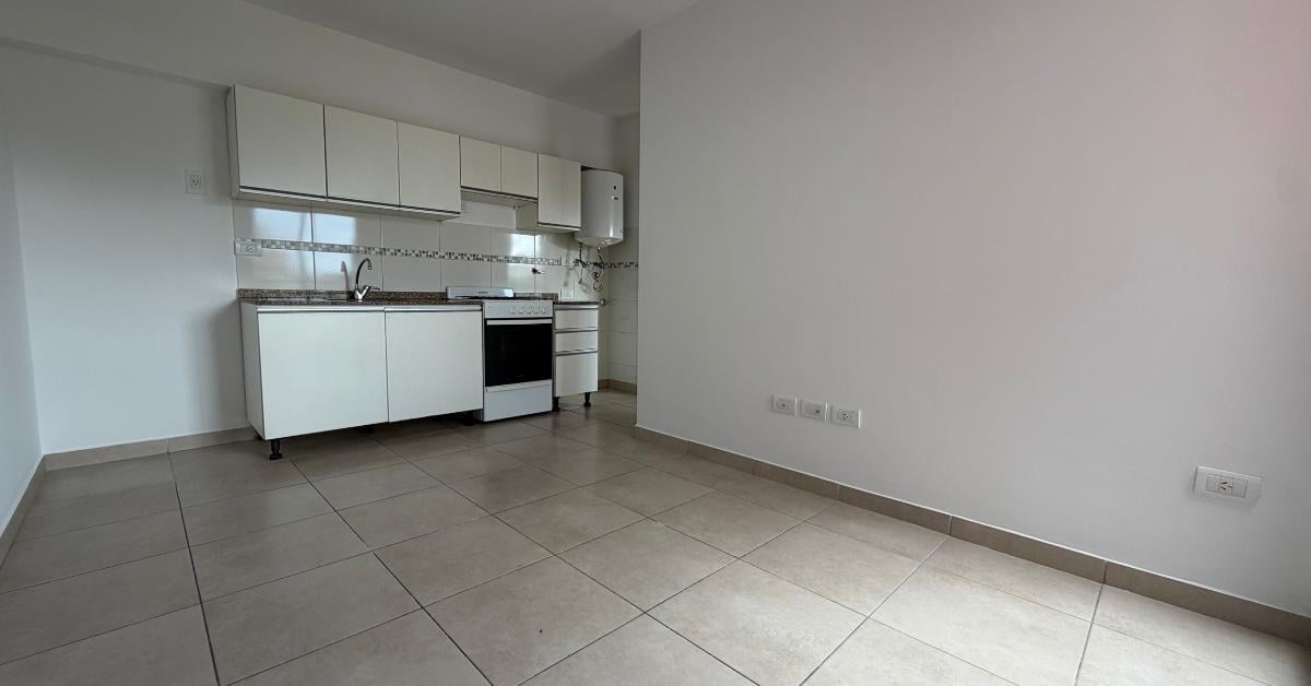 Foto de ALQUILER 1 DORMITORIO CON TERRAZA EXCLUSIVA - RAWSON Y CILVETI, ROSARIO, imagen 3