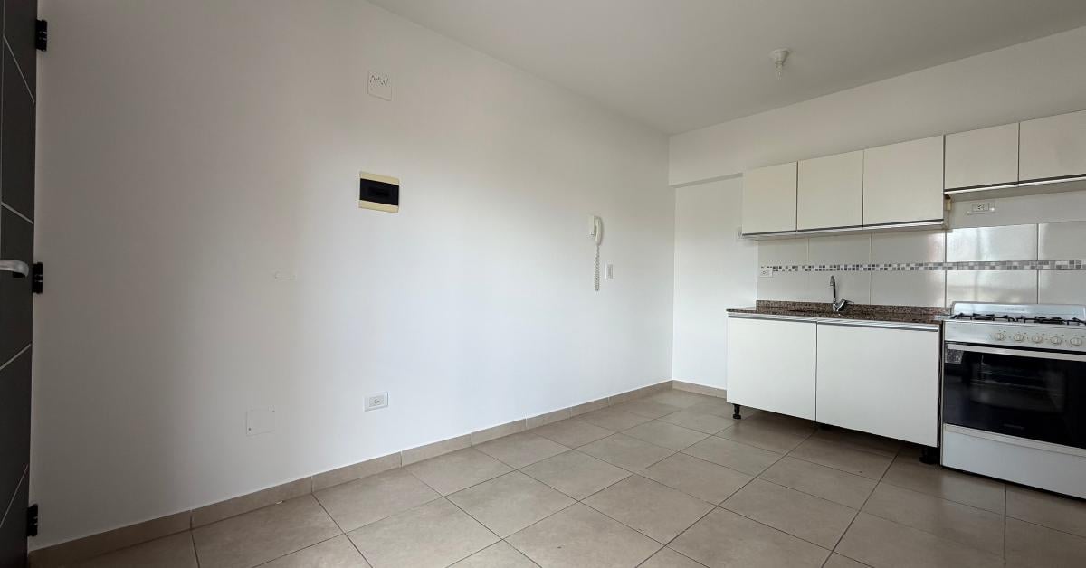 Foto de ALQUILER 1 DORMITORIO CON TERRAZA EXCLUSIVA - RAWSON Y CILVETI, ROSARIO, imagen 4