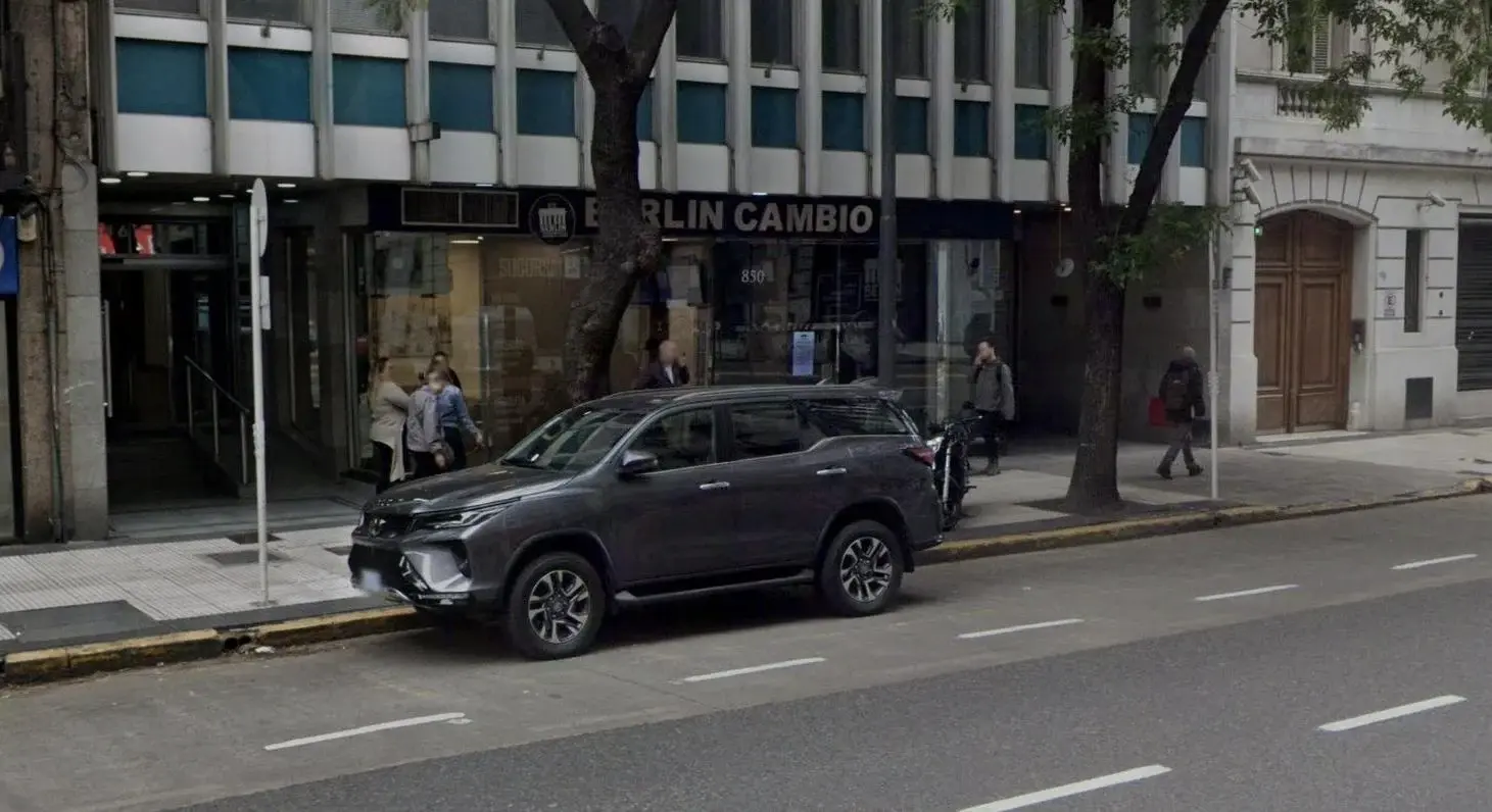 ALQUILER LOCAL COMERCIAL EN RETIRO - AV. SANTA FE 800 CABA 2