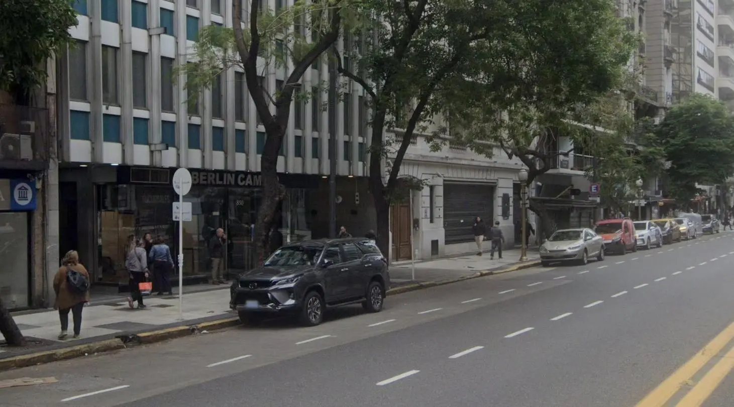 ALQUILER LOCAL COMERCIAL EN RETIRO - AV. SANTA FE 800 CABA 5