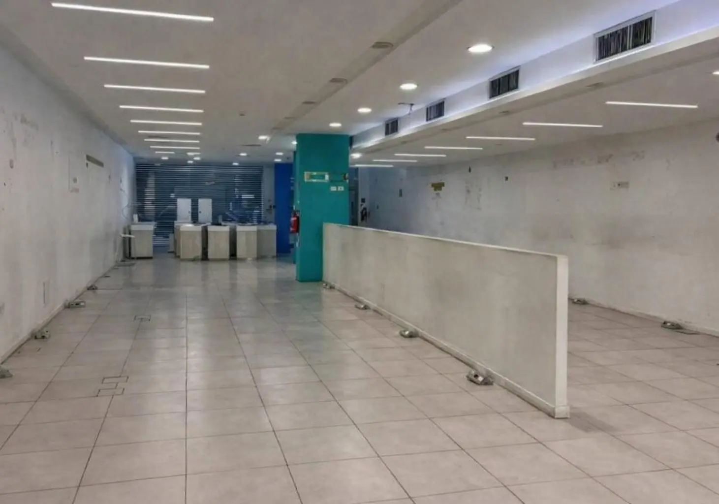 LOCAL COMERCIAL EN ALQUILER - AV. SANTA FE - BARRIO NORTE CABA 3