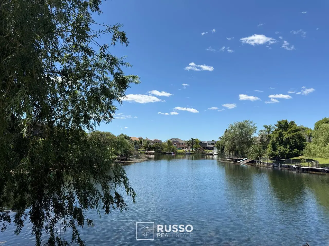 ALQUILER CASA 4 DORM EN SUITE AL LAGO - LOS CASTORES - NORDELTA 3