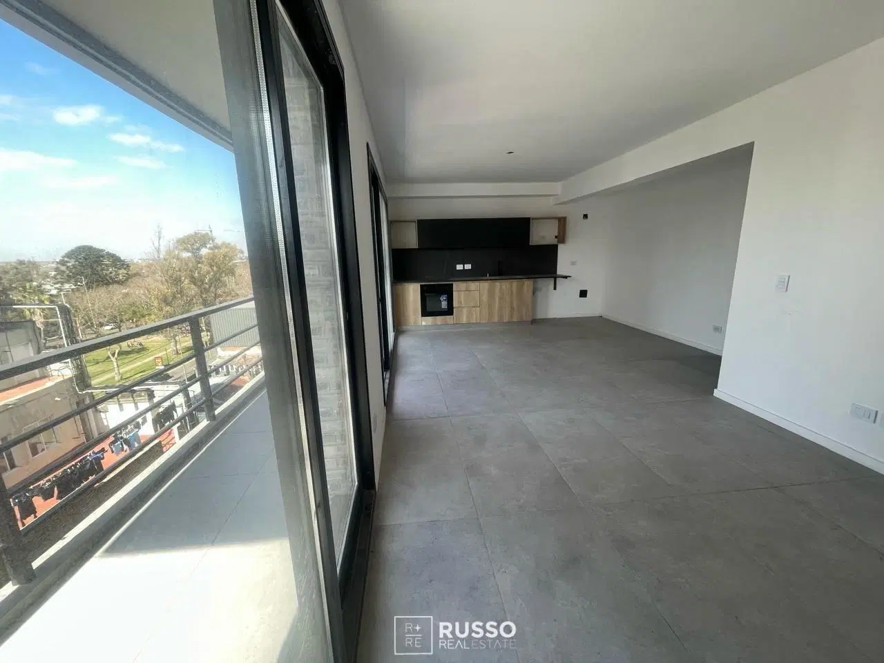 VENTA MONOAMBIENTE CON BALCON A ESTRENAR - TIGRE 4